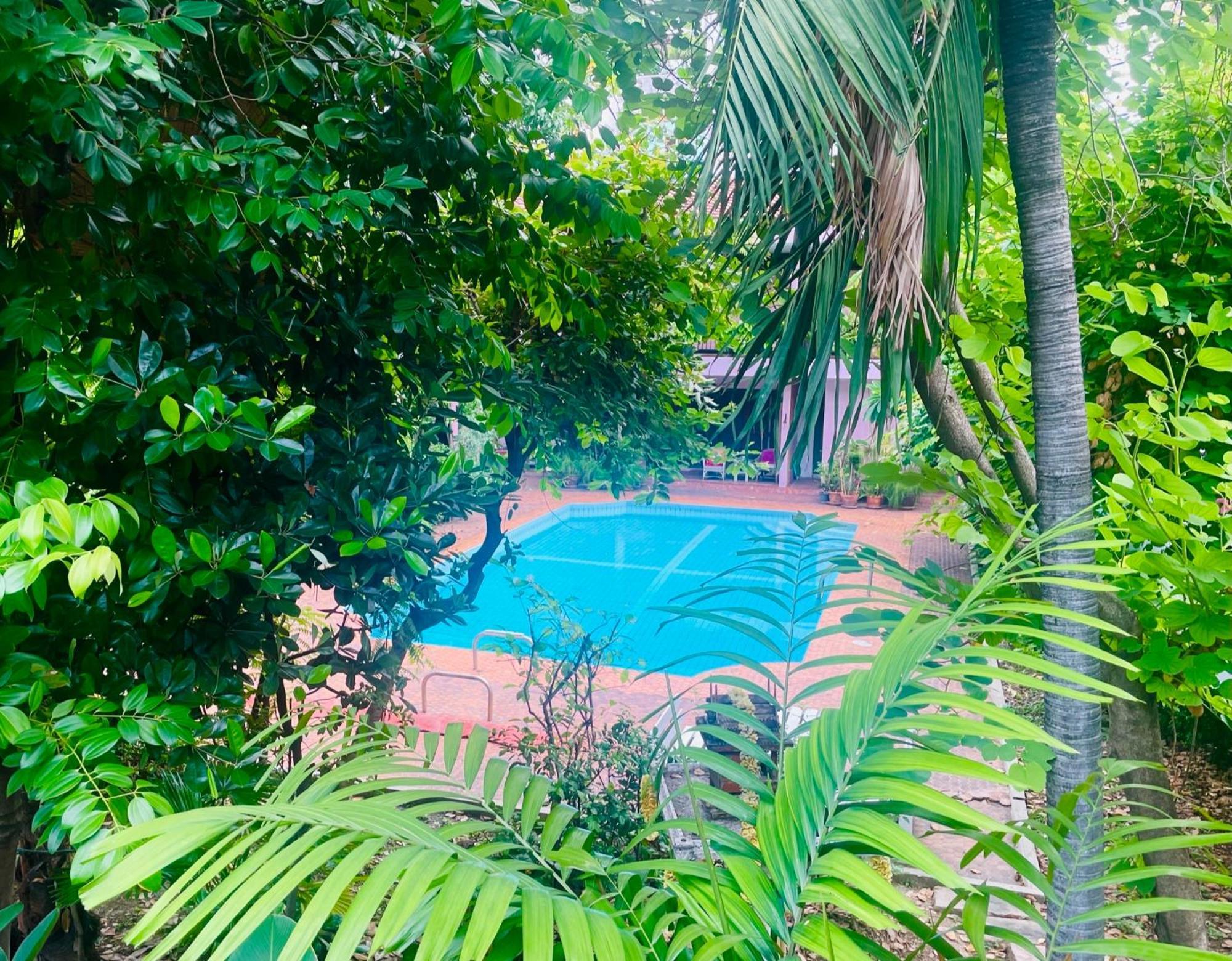 The Backyard 28 Villa Bangkok Dış mekan fotoğraf